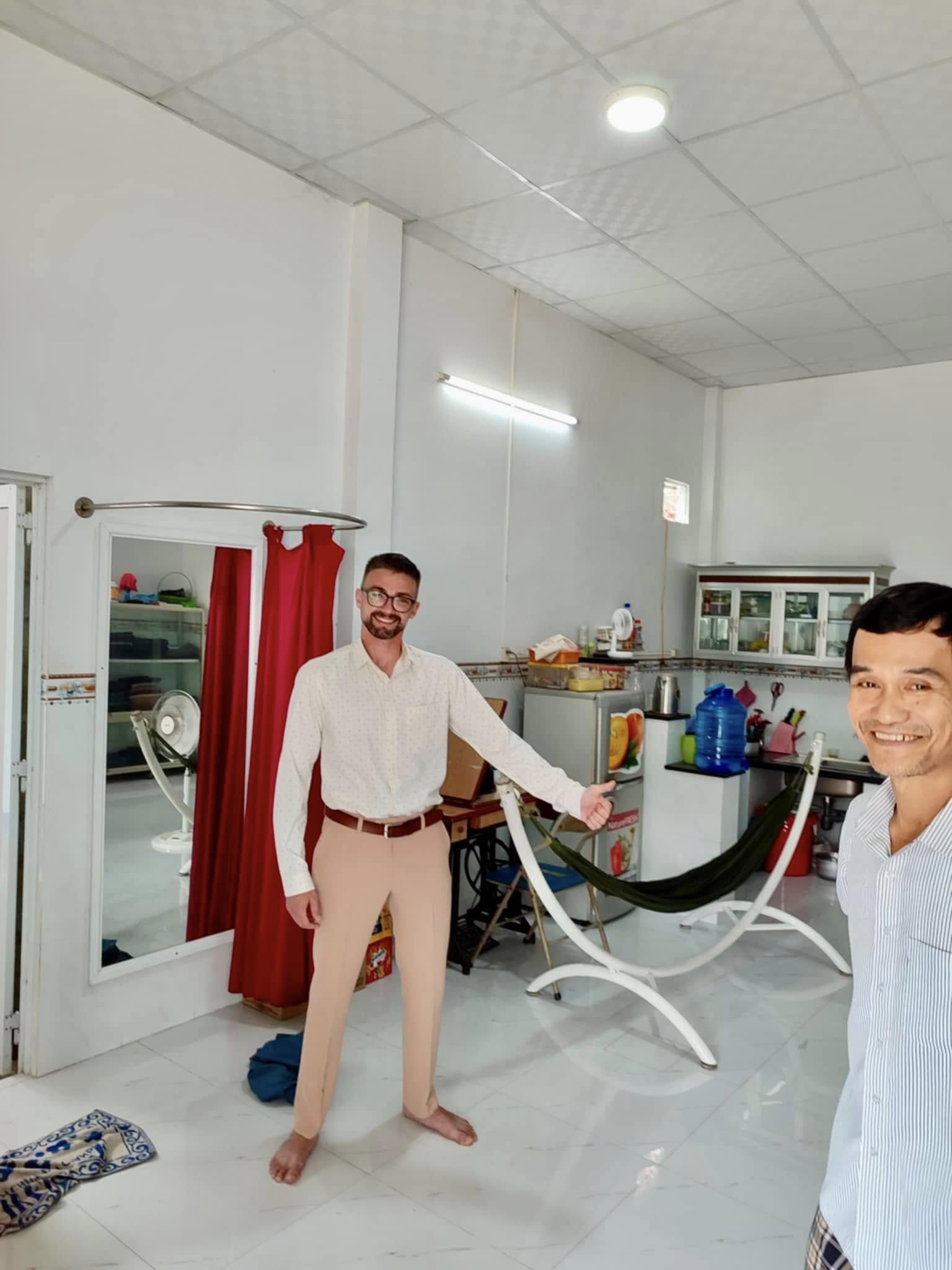 Xem ảnh  của khách hàng - Anh Tailor